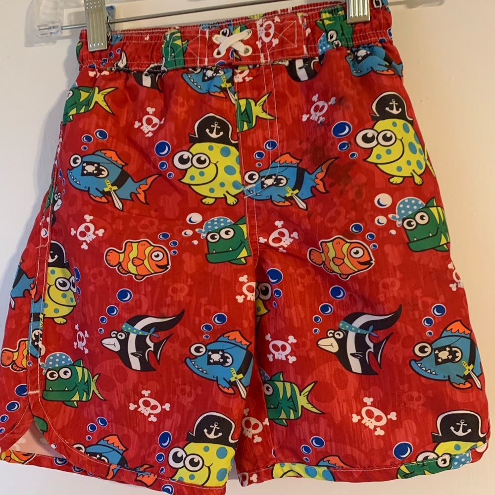 4 pairs of 4/5t boys swim trunks